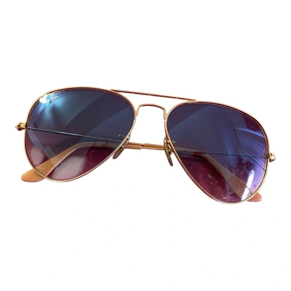 Ray-Ban Luxotica  Gradient Light Blue Aviator Sunglasses, with Case.